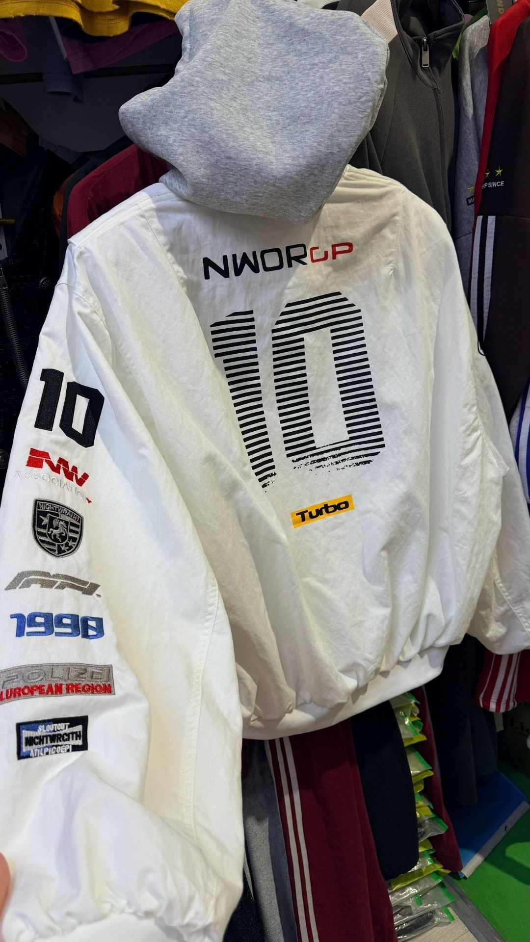 куртка,повседневная куртка,куртка бомбер,куртка модная,racing jacket