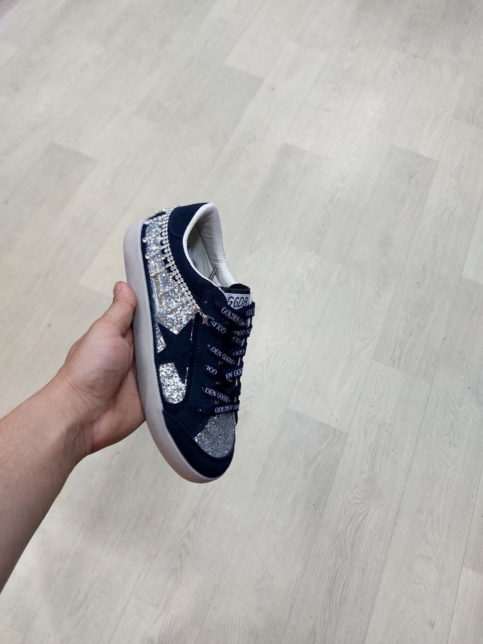 женские кеды golden goose,кеды golden goose,,кроссовки golden goose,кроссовки golden goose с пайетками на платформе