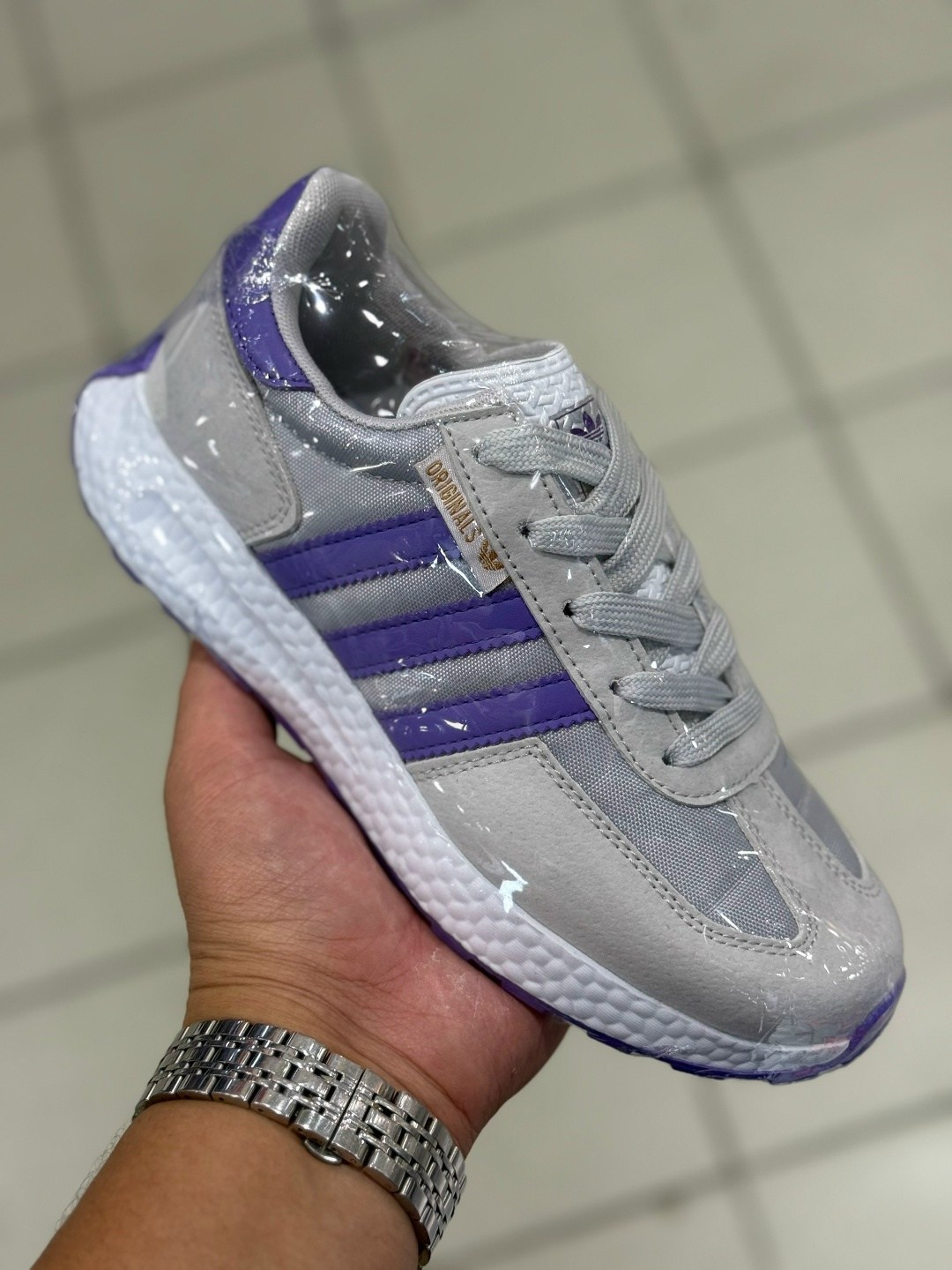 кроссовки adidas,серебристые кроссовки адидас,кроссовки adidas retropy,кроссовки женские adidas,кроссовки