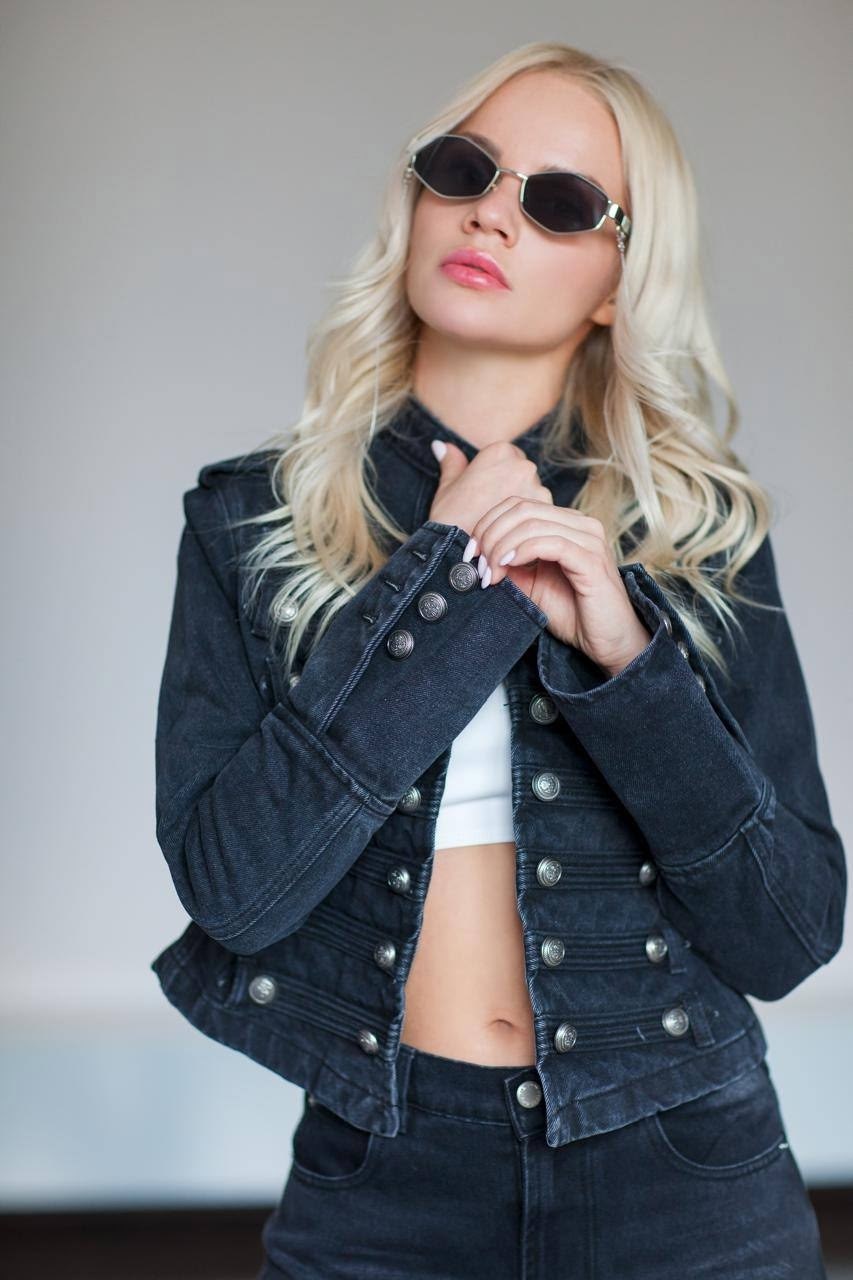 куртка джинсовая,куртка джинсовая укороченная,denim jacket,джинсовый жакет,женская джинсовая куртка