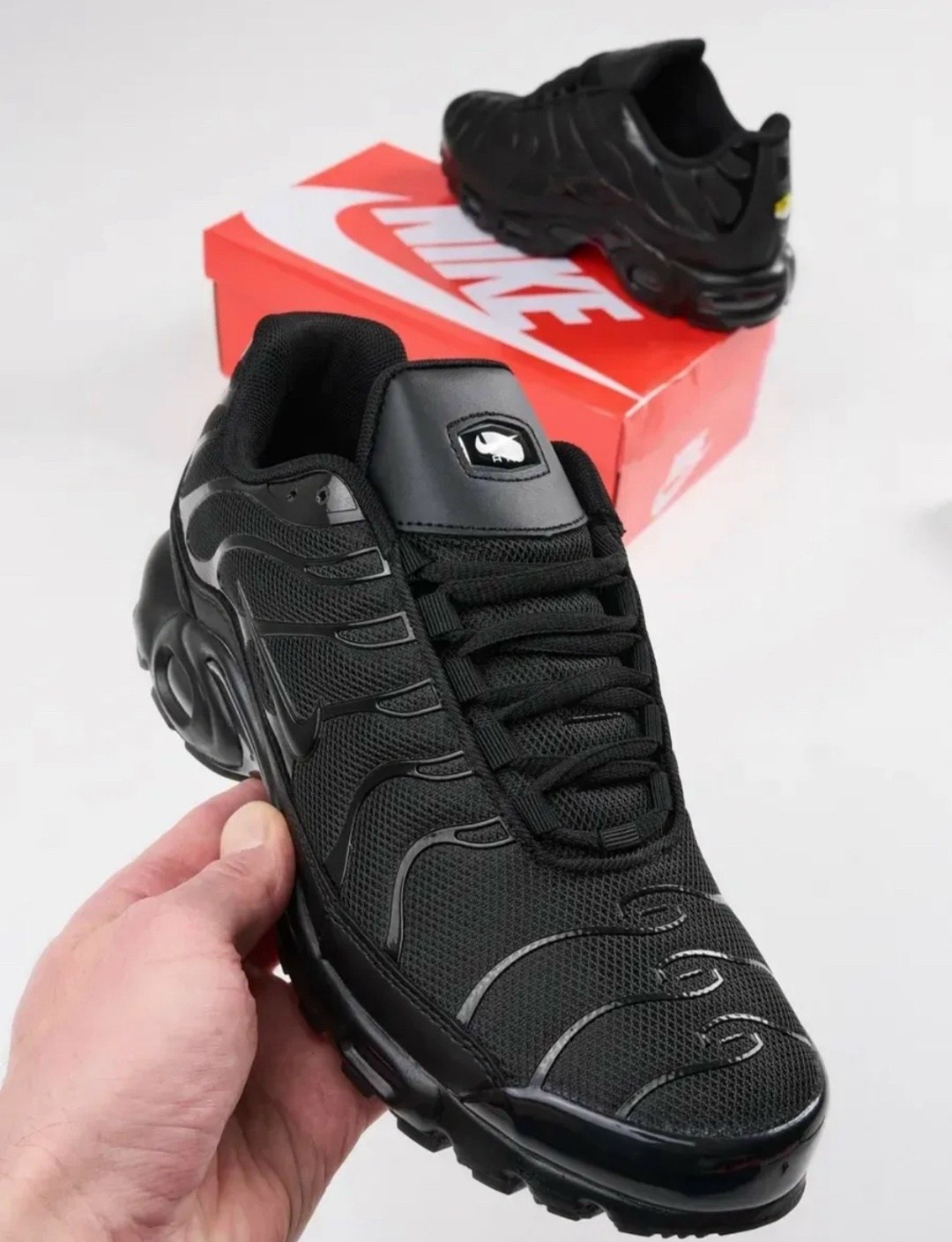 кроссовки мужские nike air max tn plus,кроссовки nike air max plus tn,nike air max plus tn,nike air max plus tn black черные,nike air max plus tn total black