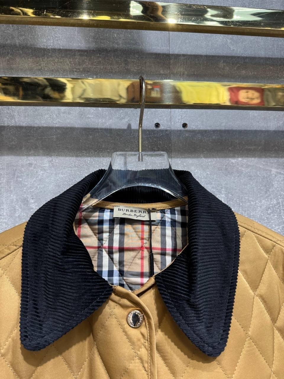 куртка берберри стеганная женская,куртка burberry,женская куртка burberry,стеганая куртка берберри,женская куртка burberry бежевая