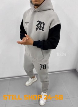 Костюм