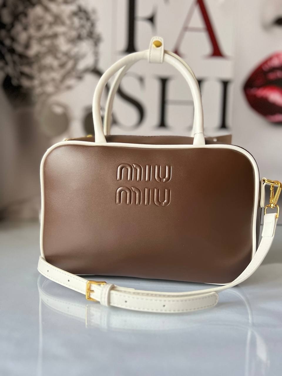 женская сумка miu miu,сумка miu miu,сумка miu miu на плечо,женская кожаная сумка miu miu arcadie mini коричневая,сумки женская