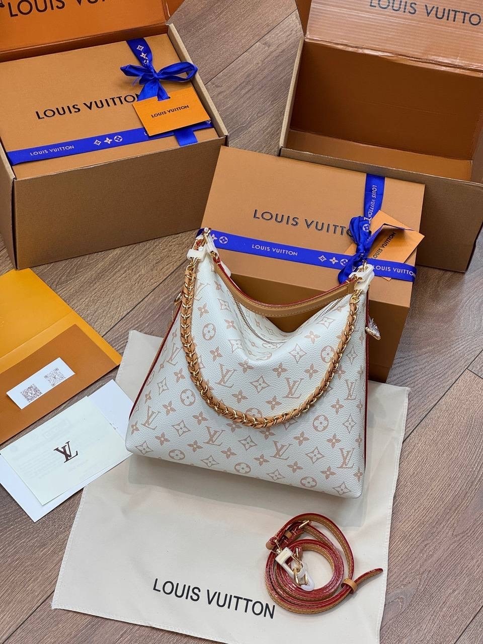 louis vuitton сумка на плечо,louis vuitton женская сумка,cумка louis vuitton,сумка через плечо louis vuitton,луи витон carmel сумка виттон