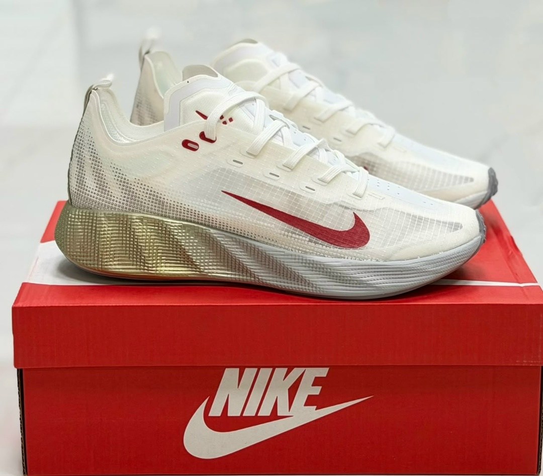 кроссовки,спортивная ,беговые кроссовки,nike кроссовки для бега,кроссовок nike