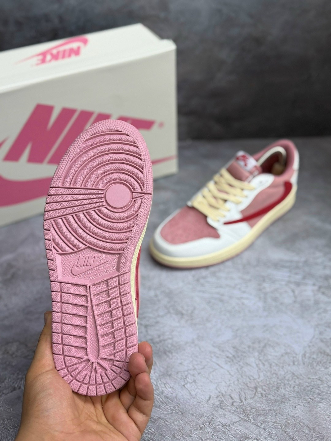 travis scott x air jordan 1 low sail shy pink,nike air jordan 1 low x travis scott,кроссовки nike air jordan x travis scott,travis scott x air jordan 1 low og sail/shy pink,nike air jordan 1 low x tra