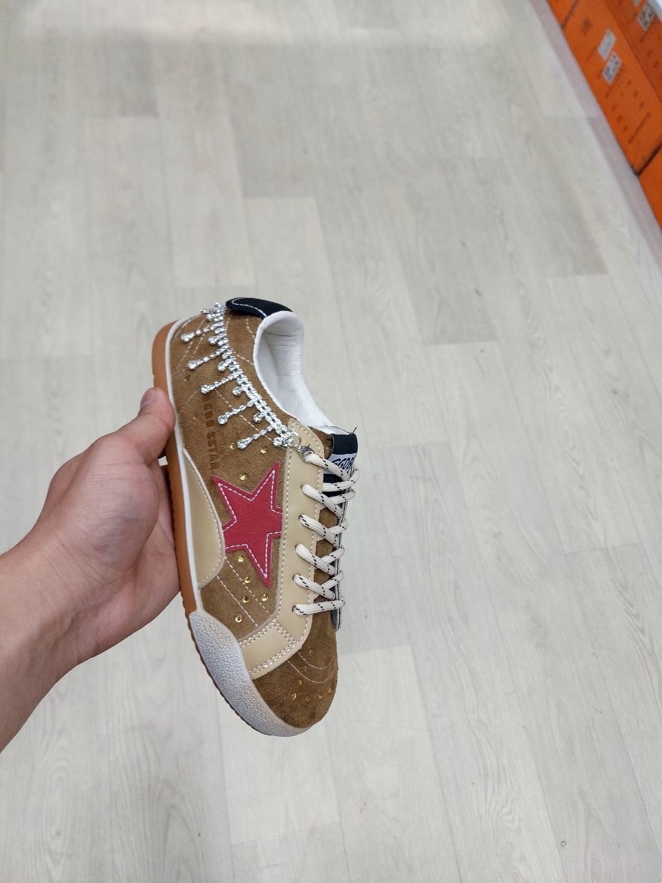 ,кеды golden goose,кроссовки golden goose,кеды со звездами, женская