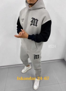 Костюм