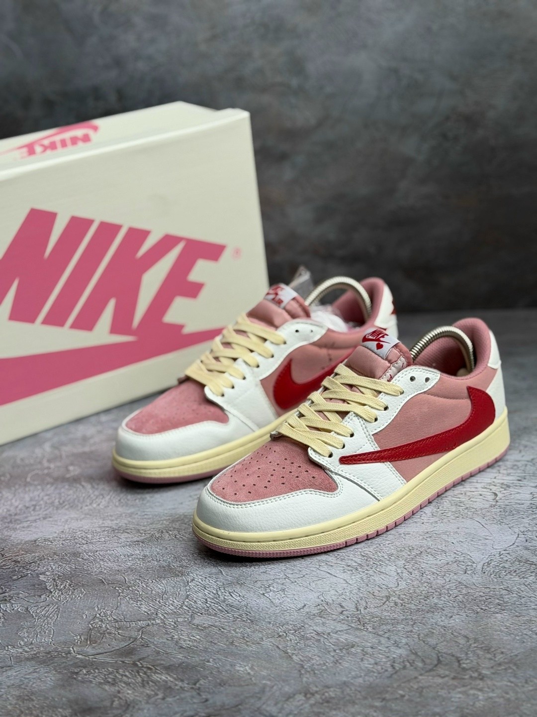 travis scott x air jordan 1 low sail shy pink,nike air jordan 1 low x travis scott,кроссовки nike air jordan x travis scott,travis scott x air jordan 1 low og sail/shy pink,nike air jordan 1 low x tra