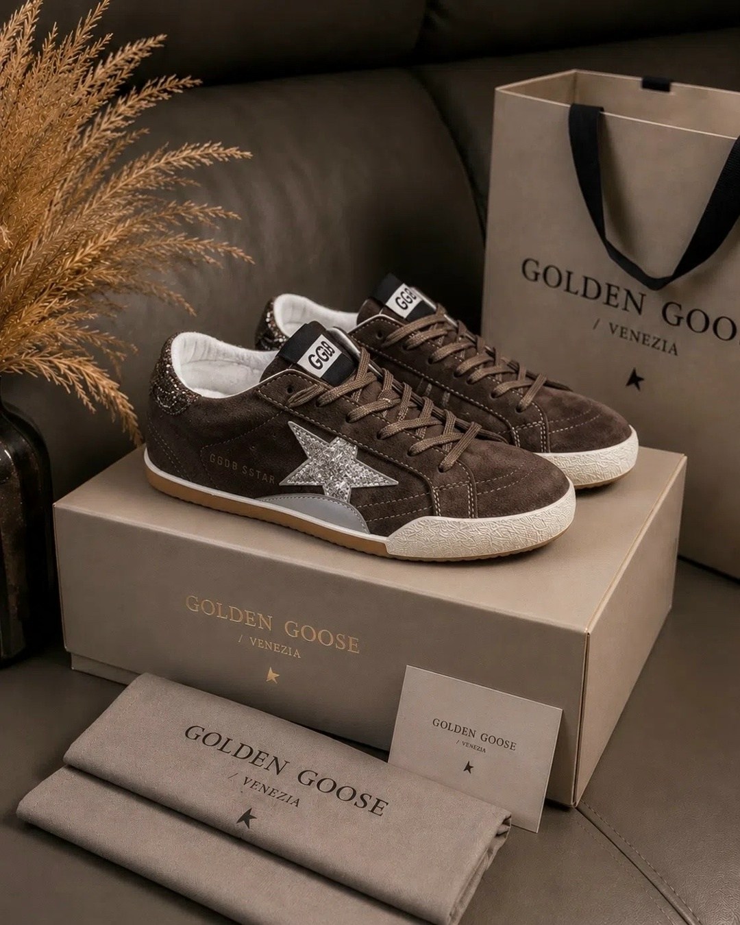 ,кеды golden goose,кеды golden goose женские,кроссовки golden goose,кеды super-star с блестками golden goose черный