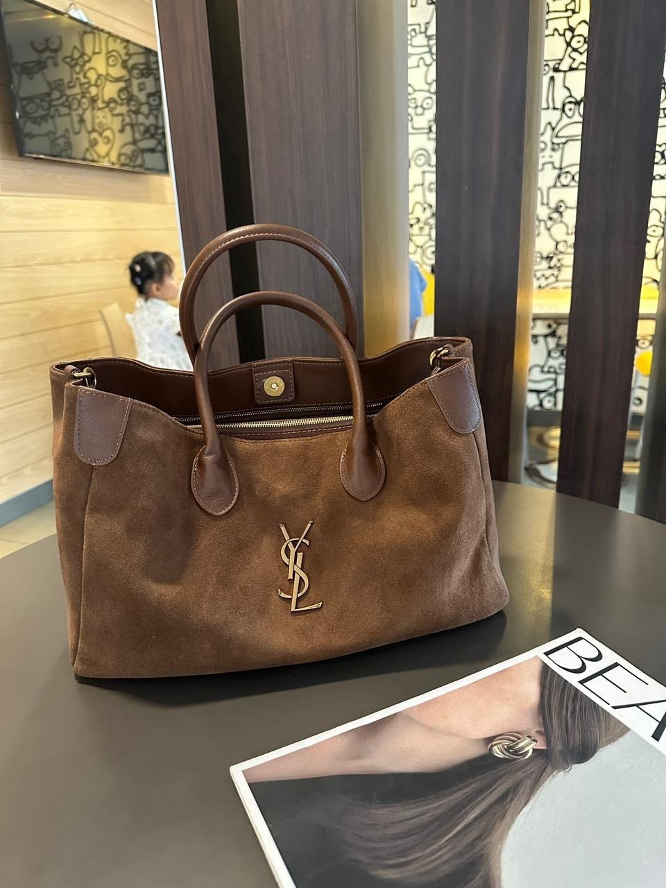 сумка женская yves saint laurent,сумка yves saint laurent,сумка женская ysl,замшевая сумка yves saint laurent 39x23 см,эксклюзивная замшевая сумка ysl