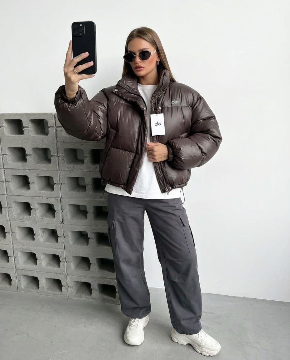 куртка монклер розовая женская,пуховик moncler,короткий женский пуховик moncler розовый,куртка moncler женская розовая,moncler розовая полиэстеровая куртка для женщин