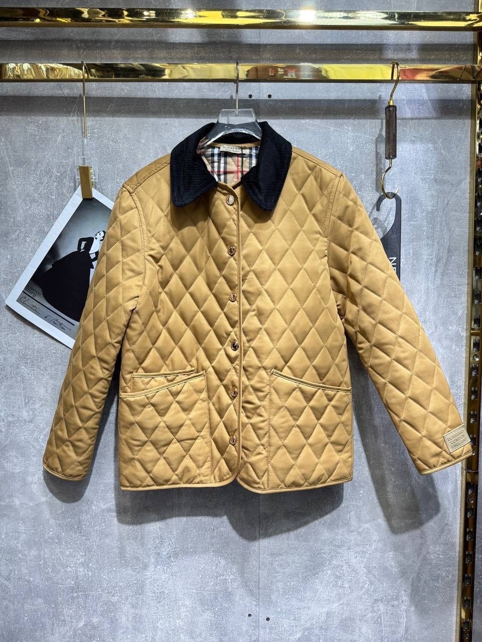 куртка берберри стеганная женская,куртка burberry,женская куртка burberry,стеганая куртка берберри,женская куртка burberry бежевая
