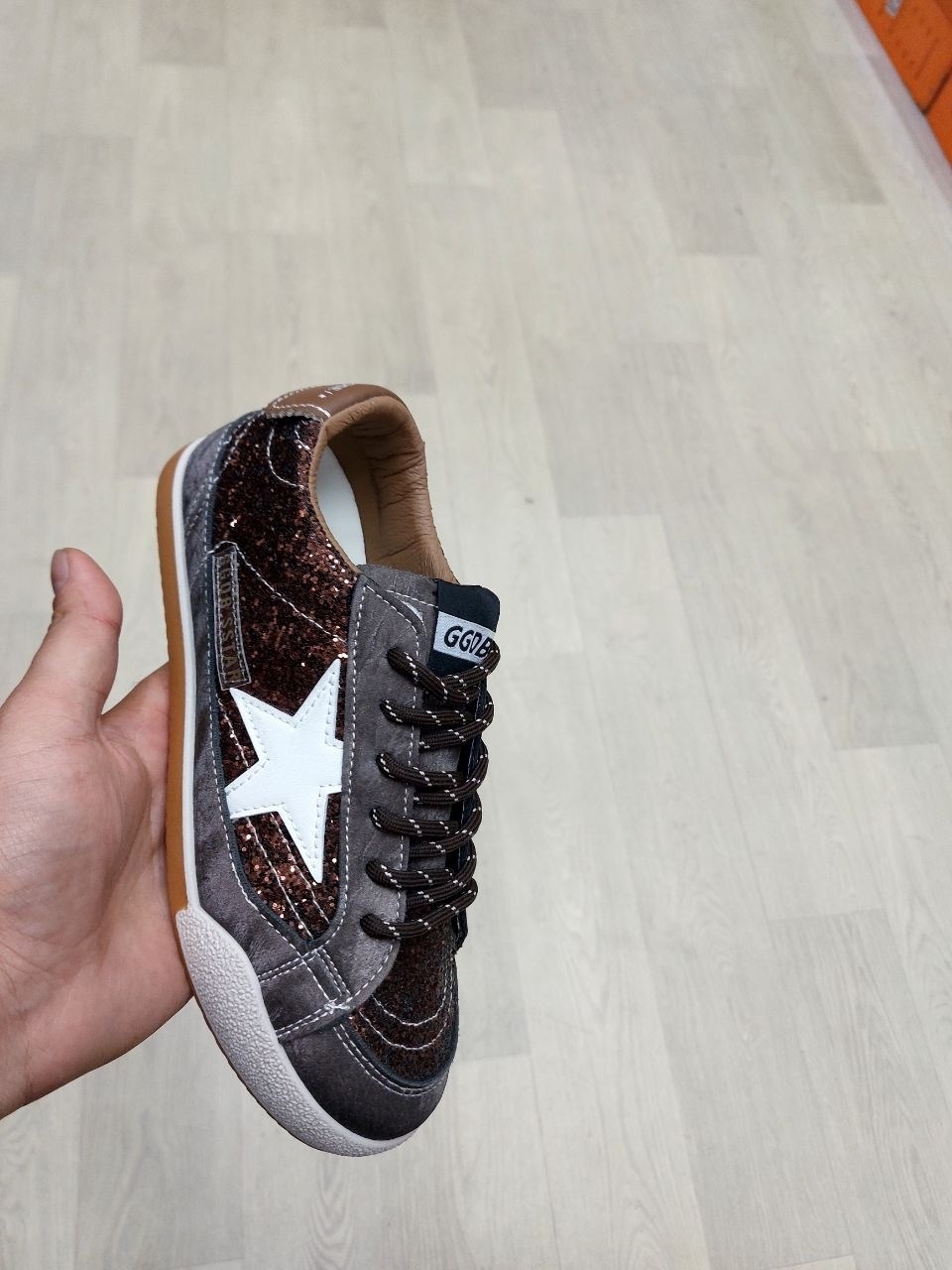 ,кеды golden goose,кроссовки golden goose,кеды со звездами, женская