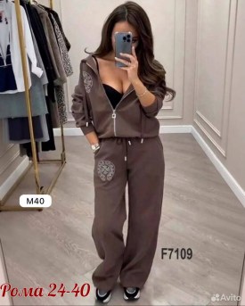 Костюм