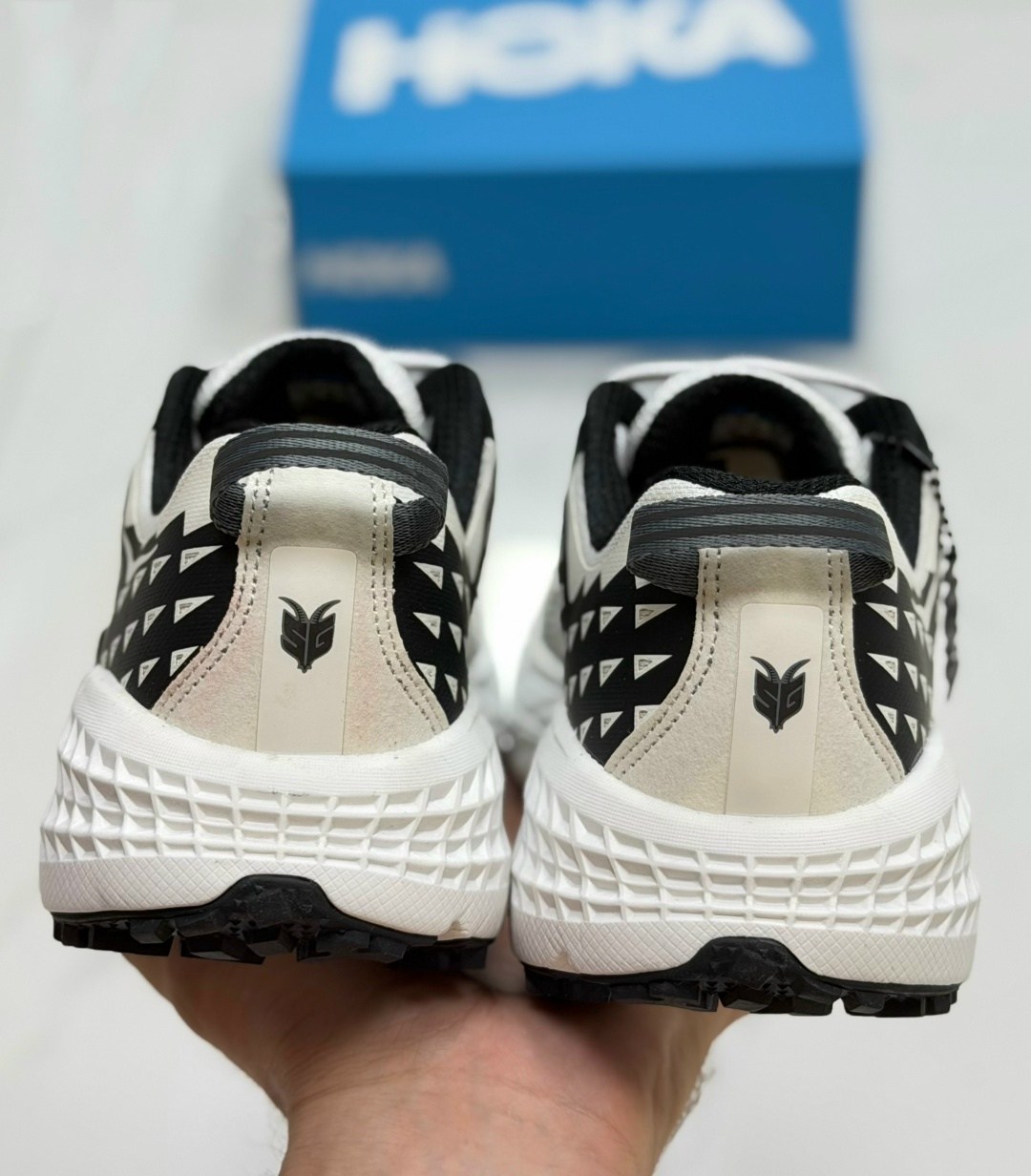 кроссовки hoka one one,кроссовки,кроссовки hoka,мужские кроссовки hoka one one,мужской кроссовки