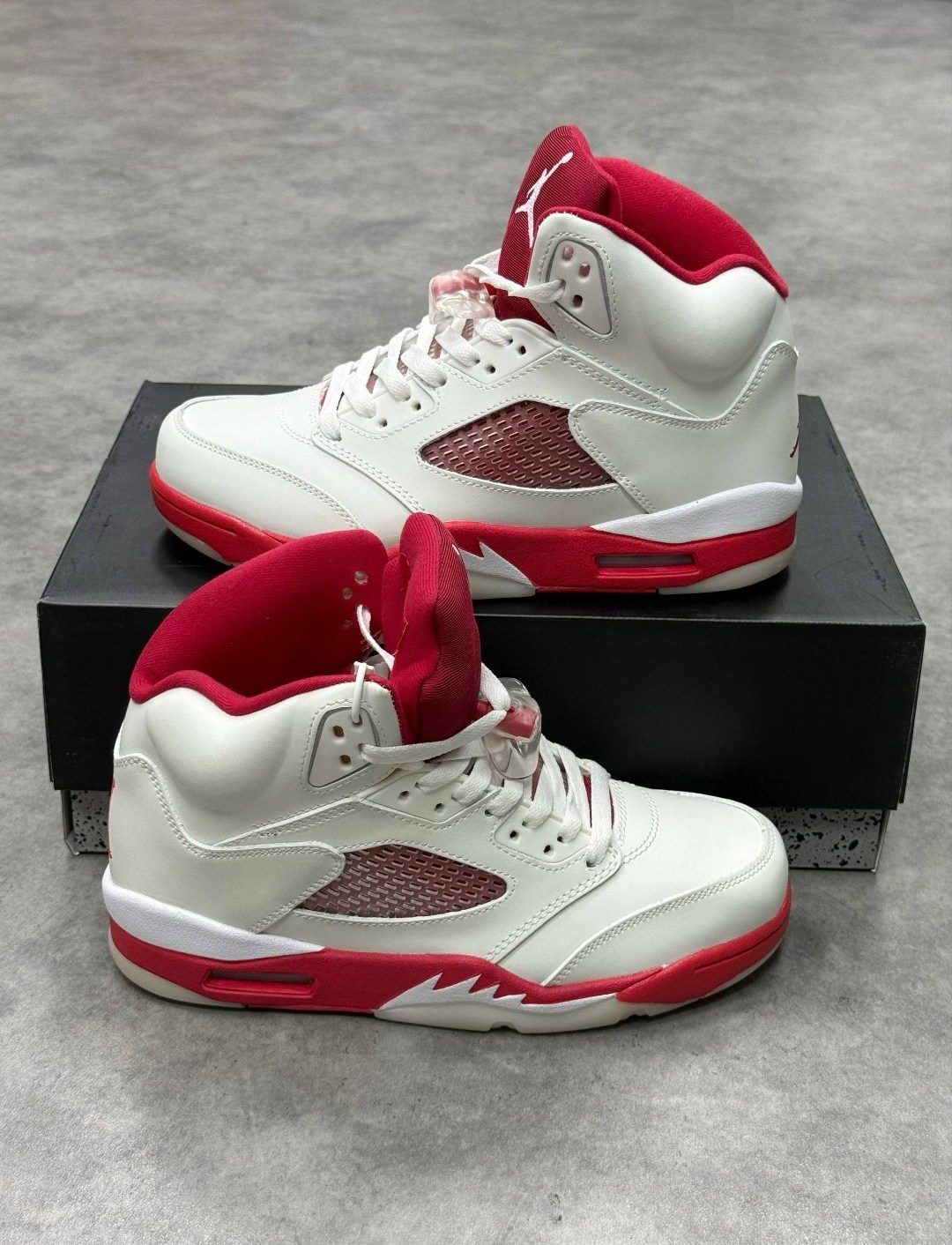 nike air jordan 5 retro,кроссовки air jordan 5 retro gs pink foam,кроссовки air jordan 5 retro,nike air jordan 5,jordan 5 red