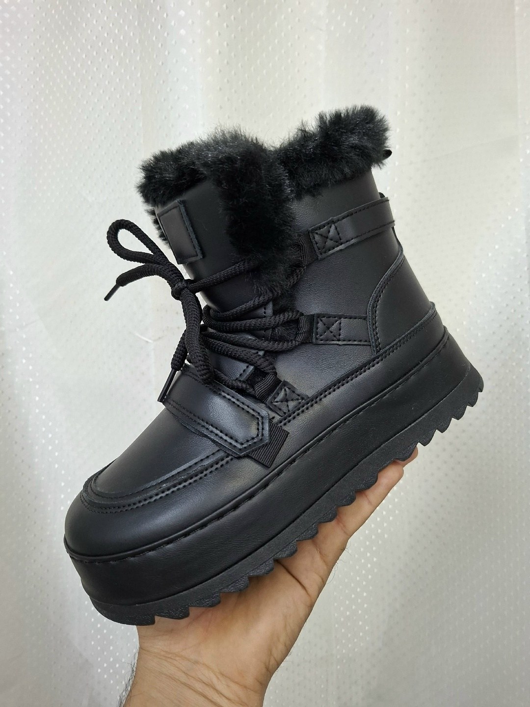 зимняя  женская,угги женские,,ботинка женские зимние,женские зимние сапоги