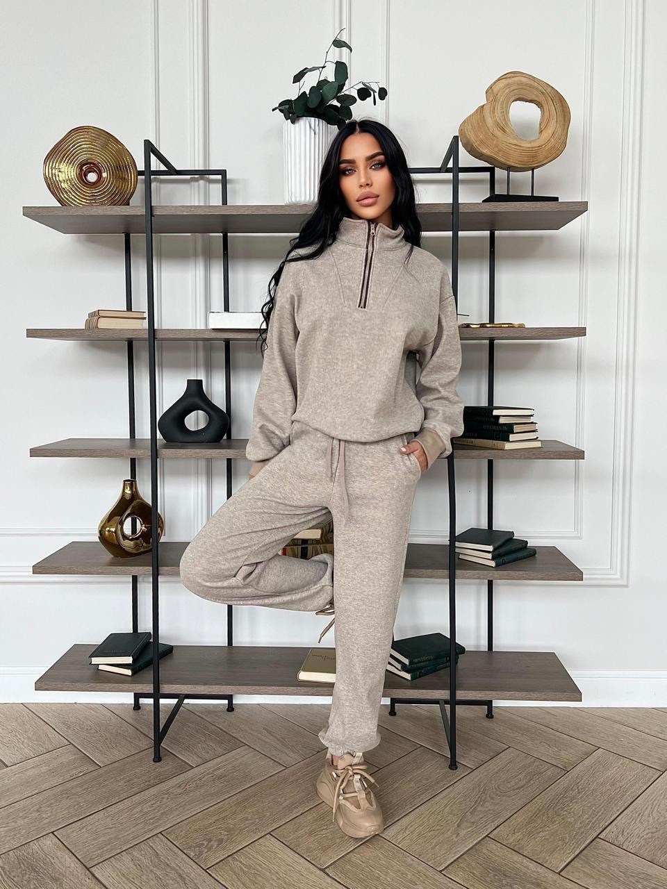 костюм brunello cucinelli,костюм женский тройка,спортивный костюм brunello cucinelli,костюм тройка,теплый костюм тройка