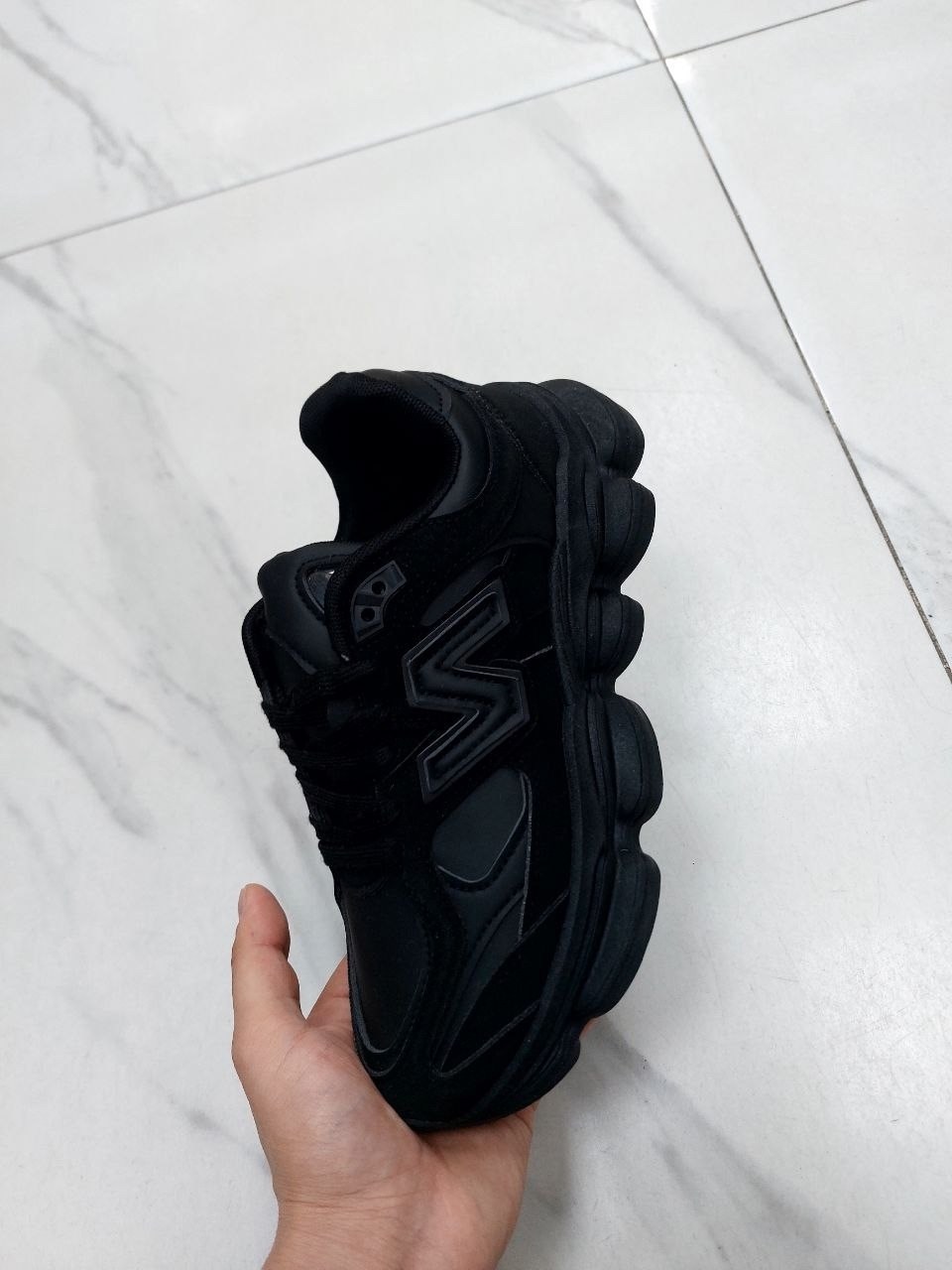кроссовки adidas,кроссовки адидас,кроссовки,повседневные кроссовки,спортивная