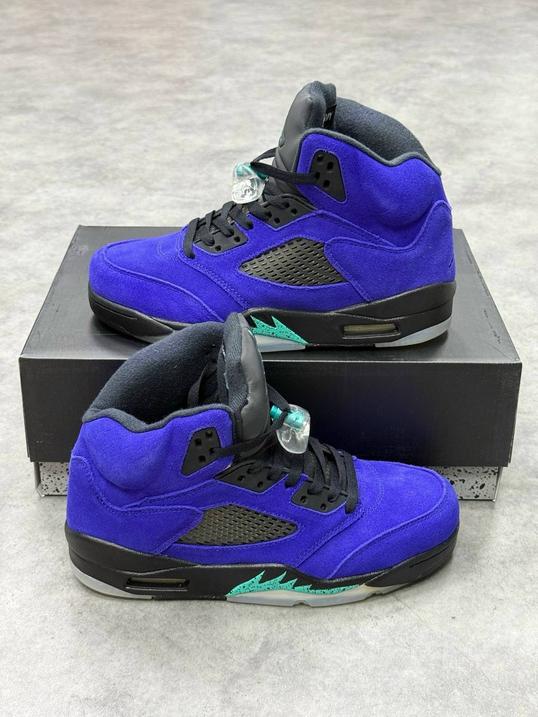 кроссовки air jordan 5 retro alternate grape,nike air jordan 5 retro,кроссовки air jordan 5 retro,air jordan 5,баскетбольная
