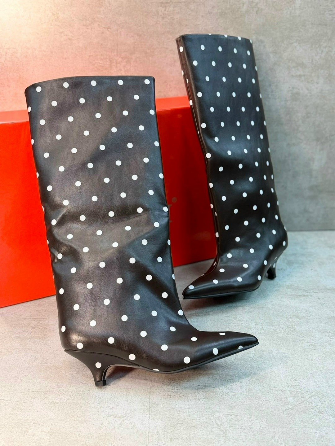 ,сапоги,женские сапоги,элегантные сапоги,сапоги короткие