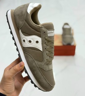 Кроссовки