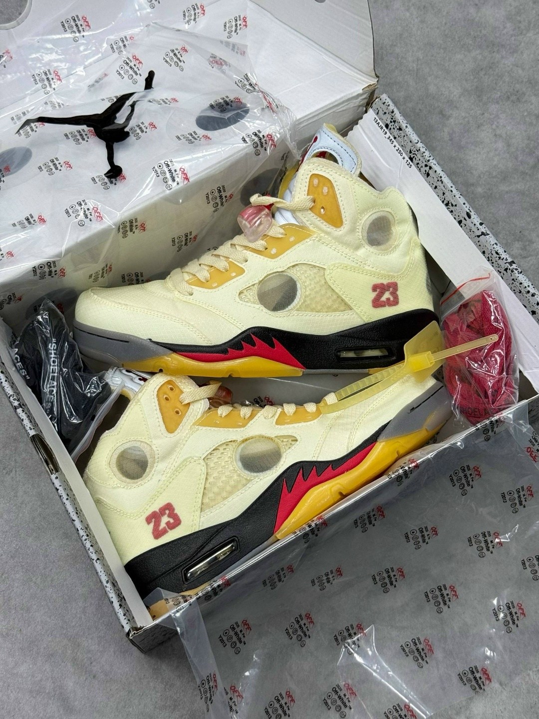 nike air jordan 5 retro,кроссовки nike air jordan 5 off-white sp sail,nike air jordan 5,nike air jordan 5 off white sail,баскетбольная