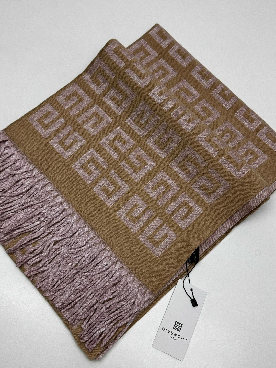 шарф fendi,шарф фенди,палантин fendi,шарфы для женщин,шарф
