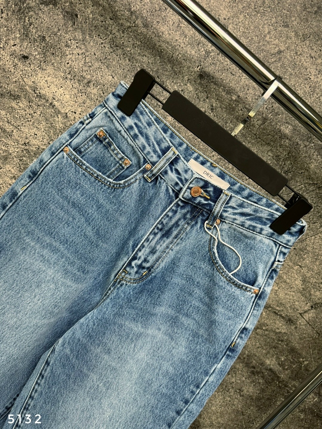 джинсы прямые,женские джинсы,джинсы balenciaga,широкие джинсы,джинсы широкие женские