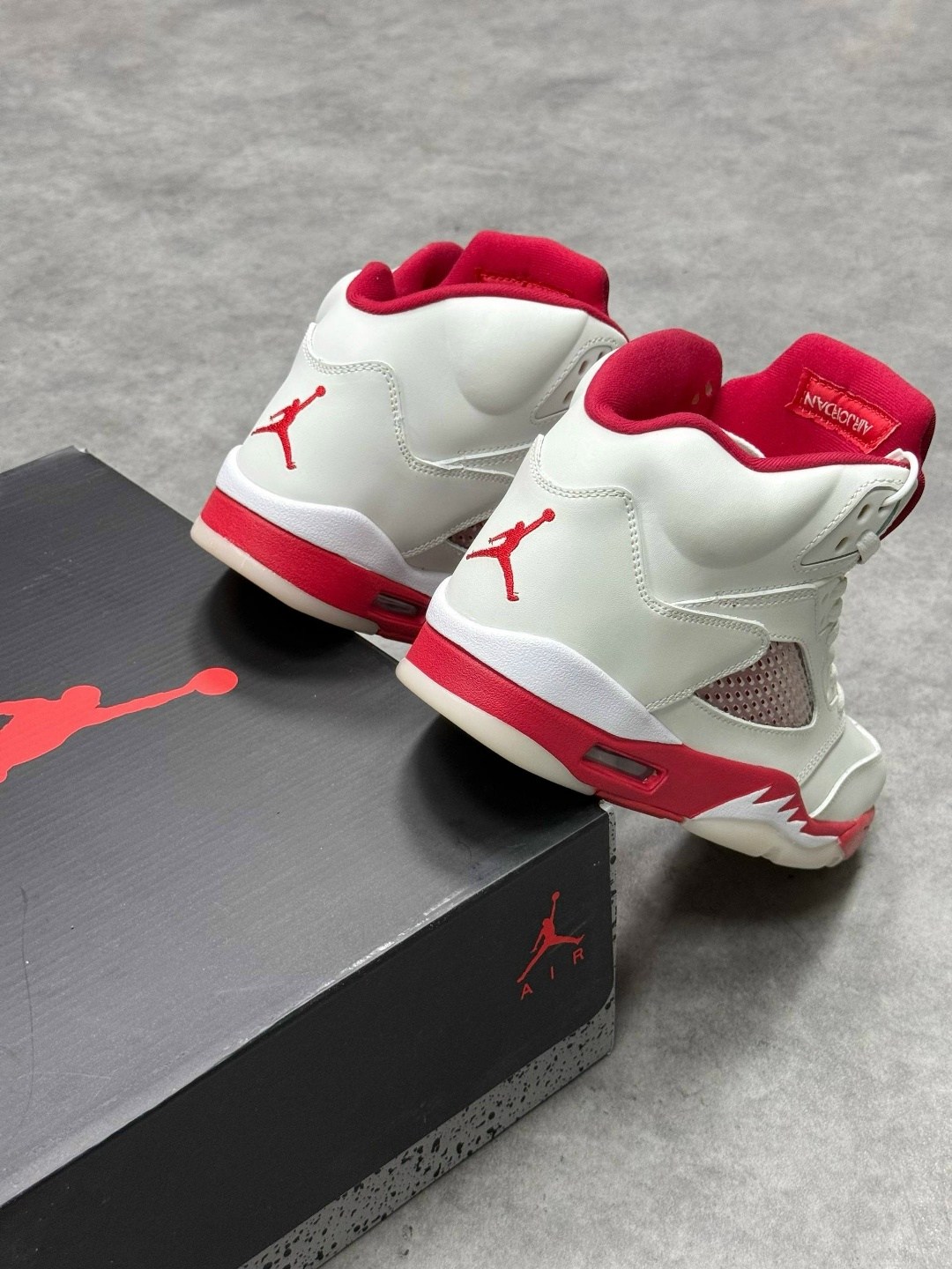 nike air jordan 5 retro,кроссовки air jordan 5 retro gs pink foam,кроссовки air jordan 5 retro,nike air jordan 5,jordan 5 red