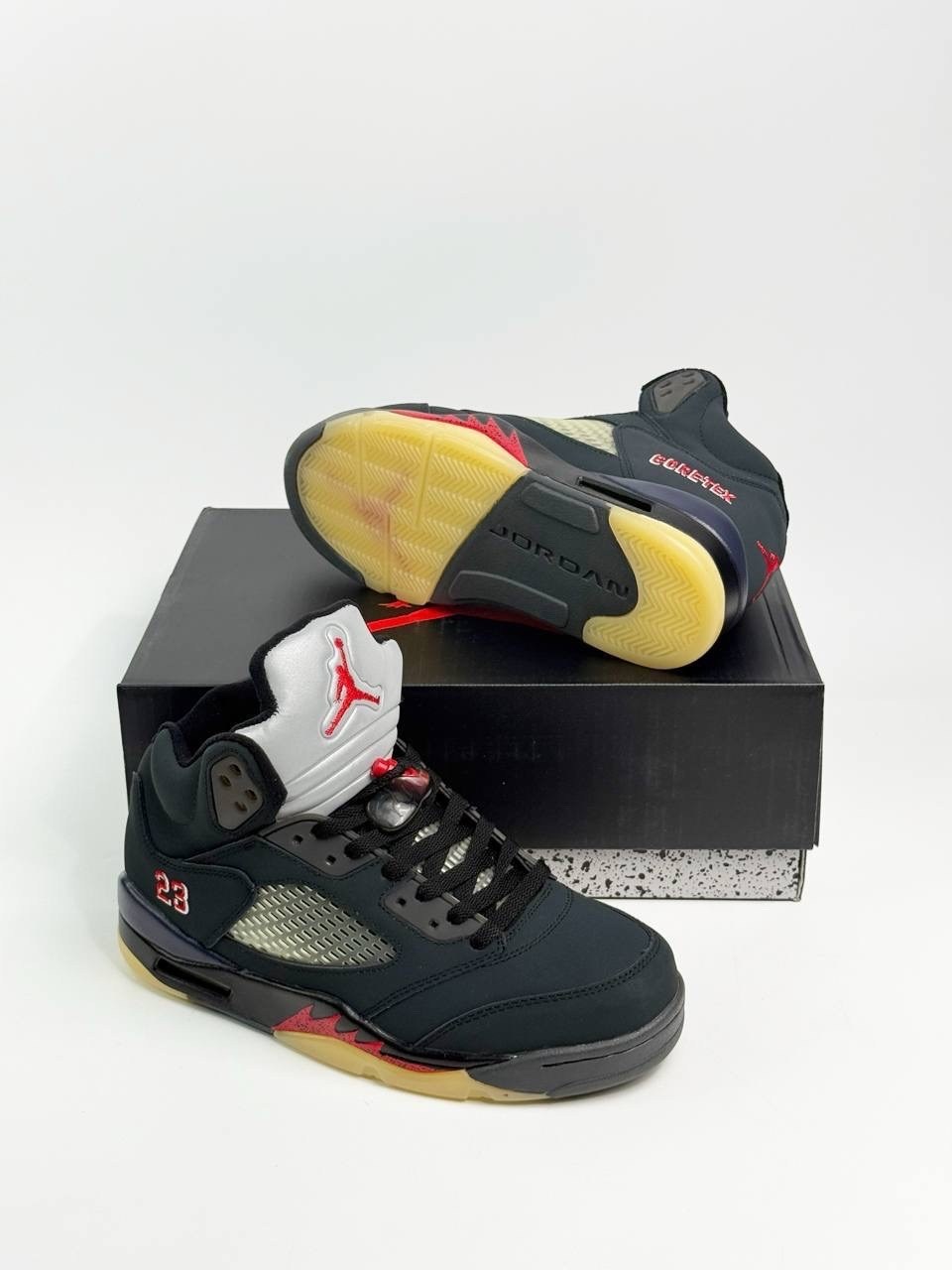 air jordan 5 gore tex off noir,nike air jordan 5 gore tex,jordan 5 gore tex,jordan 5 retro gore tex off noir,кроссовки nike air jordan 5 retro