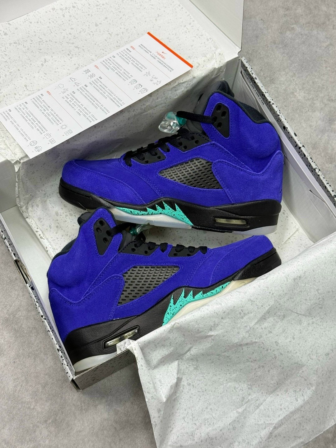 кроссовки air jordan 5 retro alternate grape,nike air jordan 5 retro,кроссовки air jordan 5 retro,air jordan 5,баскетбольная