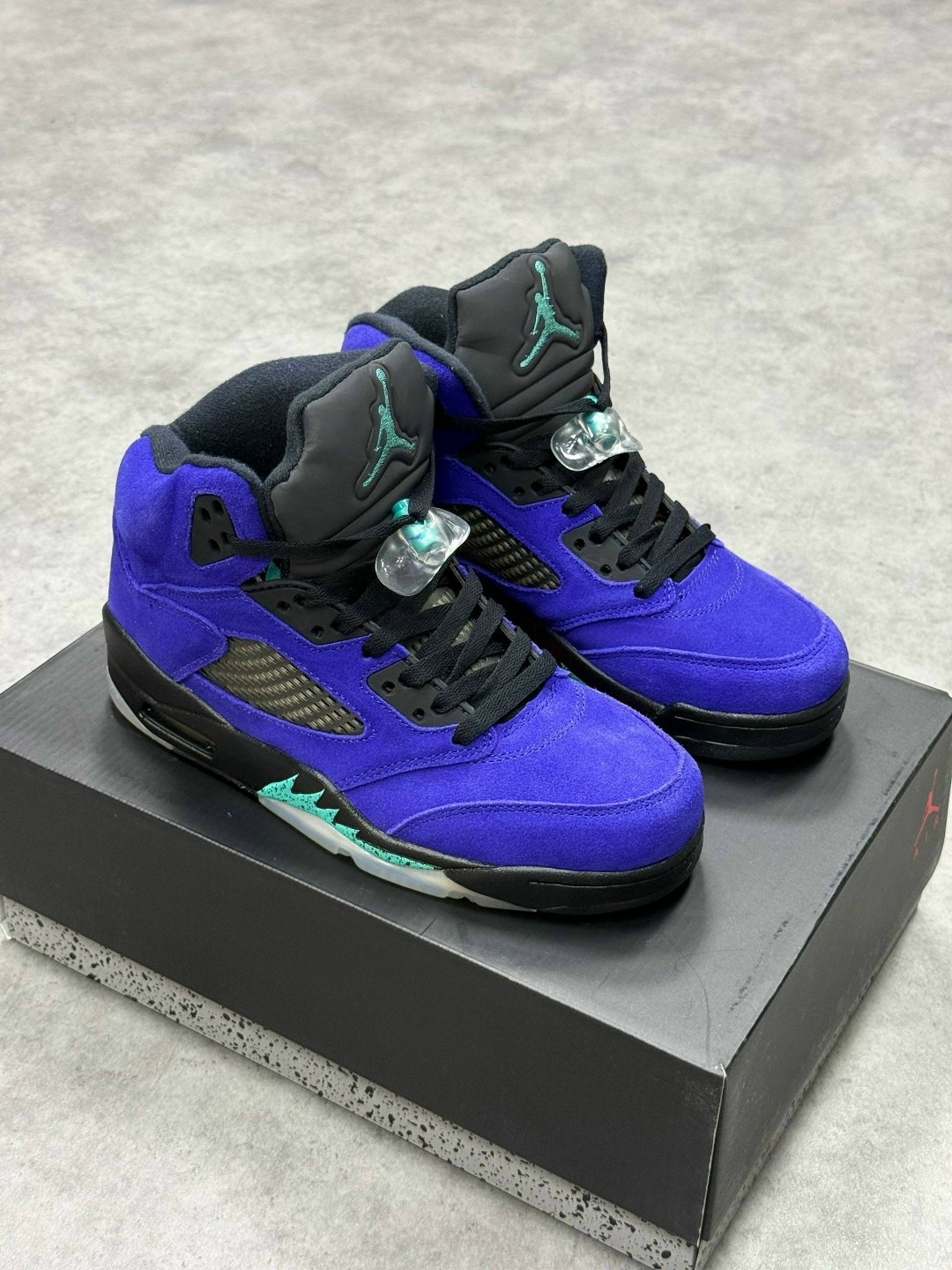 кроссовки air jordan 5 retro alternate grape,nike air jordan 5 retro,кроссовки air jordan 5 retro,air jordan 5,баскетбольная