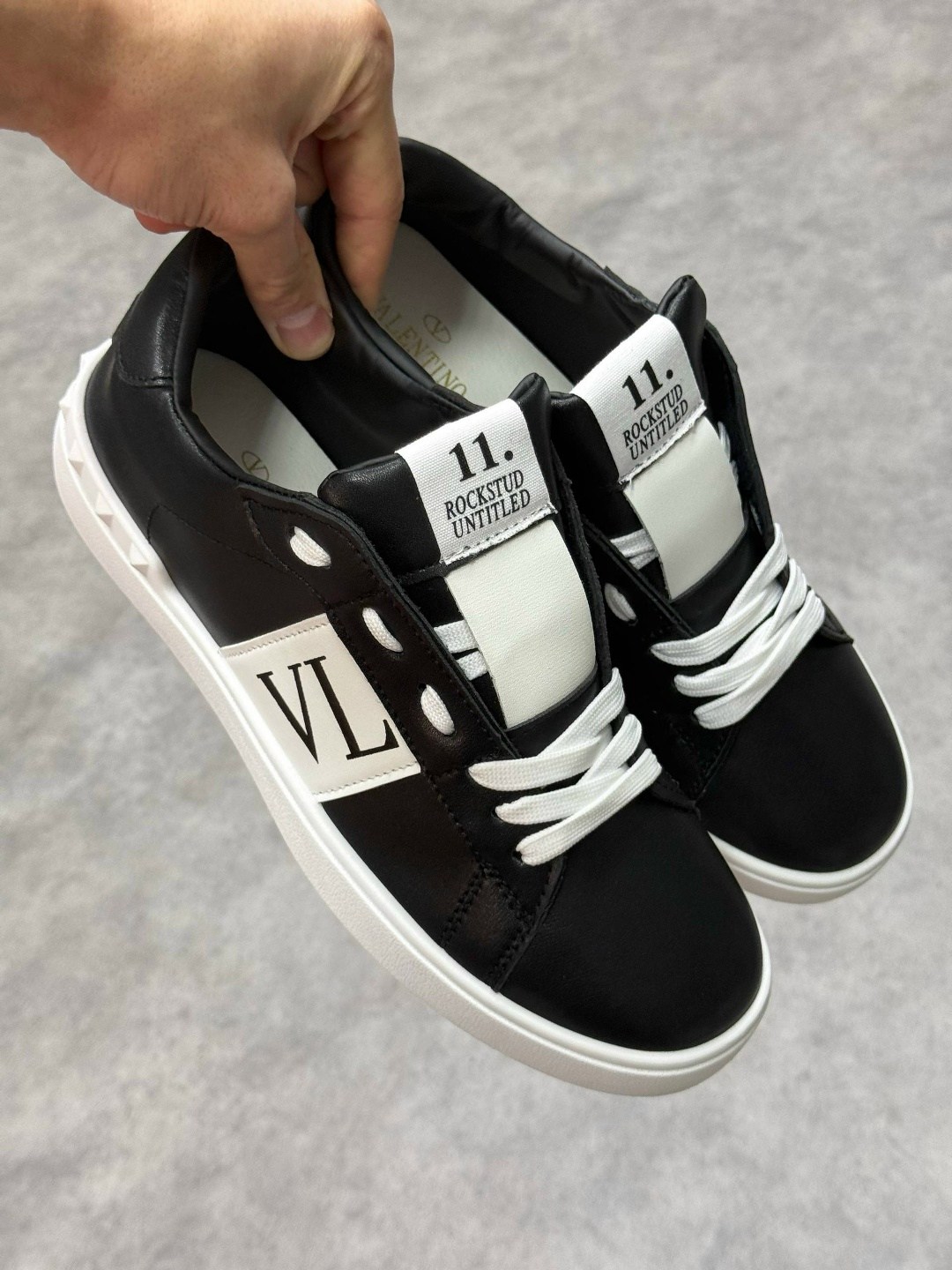 ,кеды valentino,valentino garavani кроссовки,valentino кроссовки,valentino sneakers