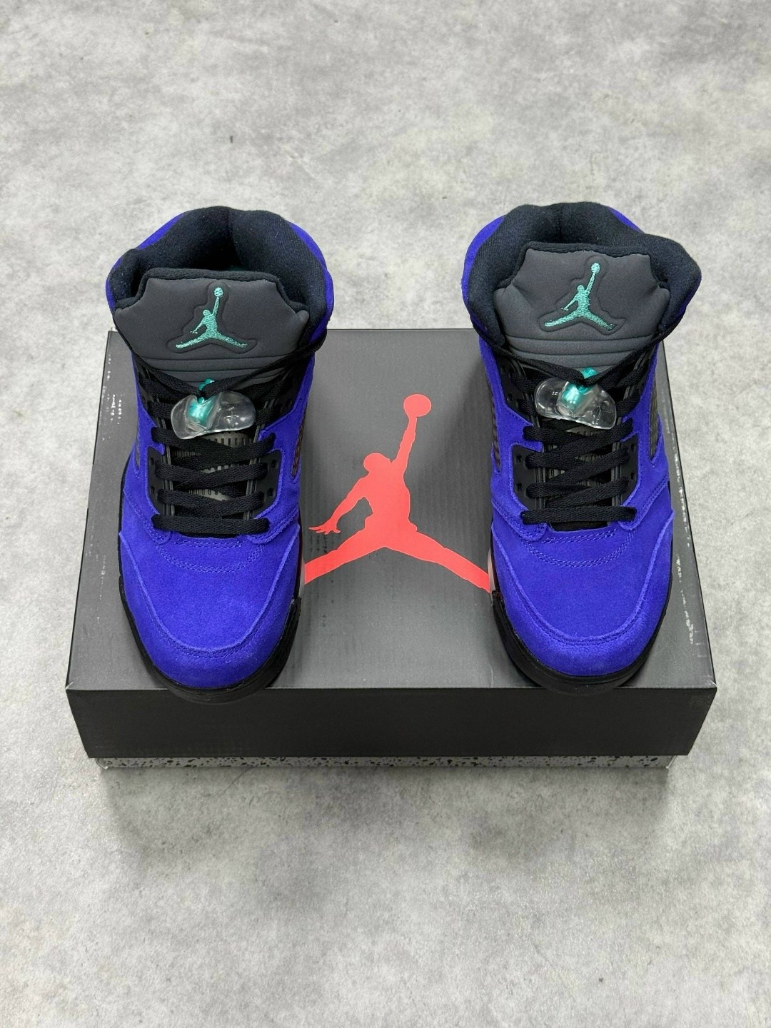 кроссовки air jordan 5 retro alternate grape,nike air jordan 5 retro,кроссовки air jordan 5 retro,air jordan 5,баскетбольная