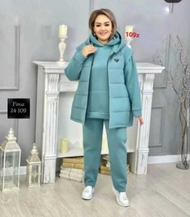 Костюм