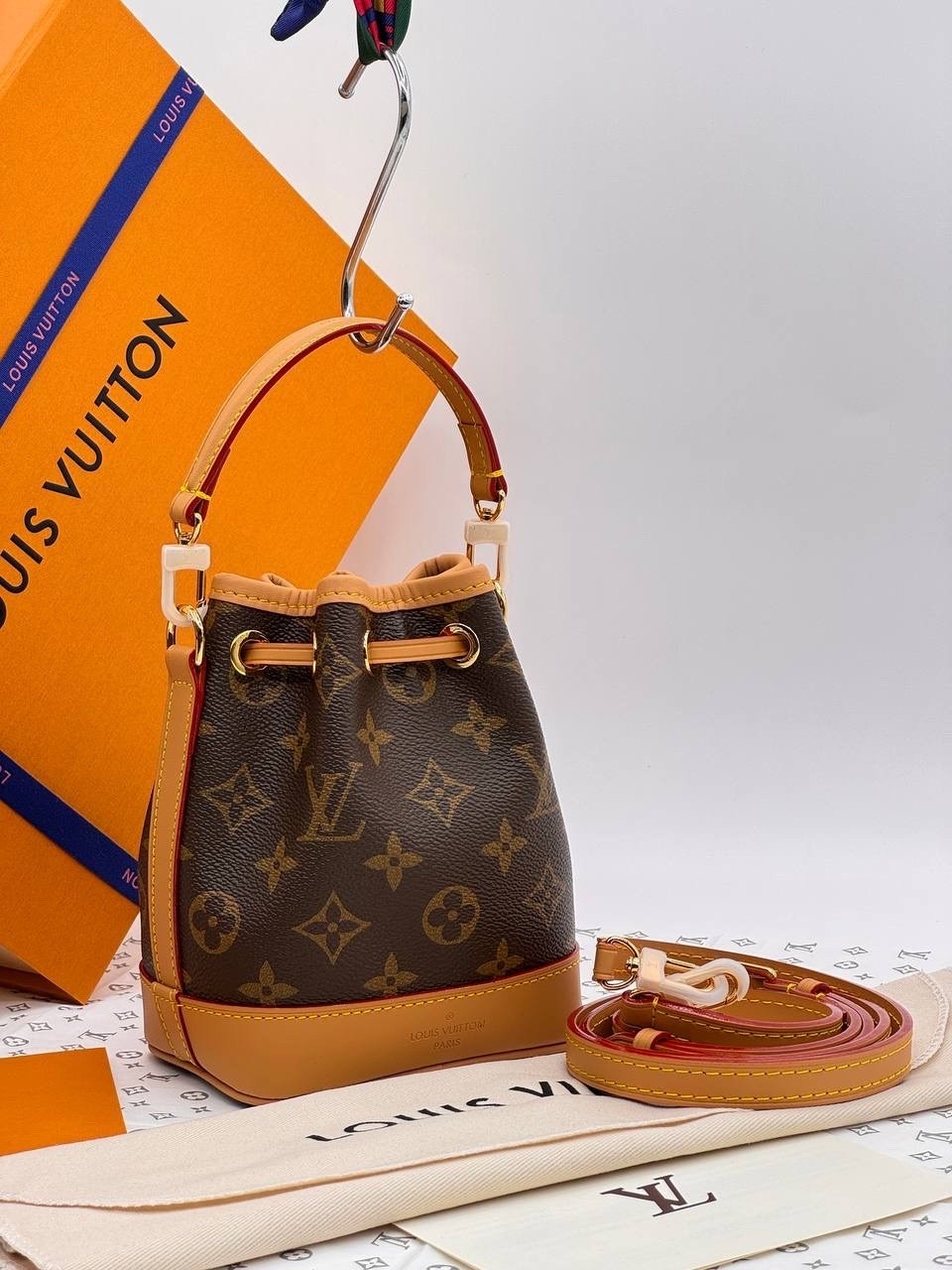 louis vuitton сумка на плечо,louis vuitton сумка,сумкмешок луи ветон,сумка женская louis vuitton,сумки луи виттон