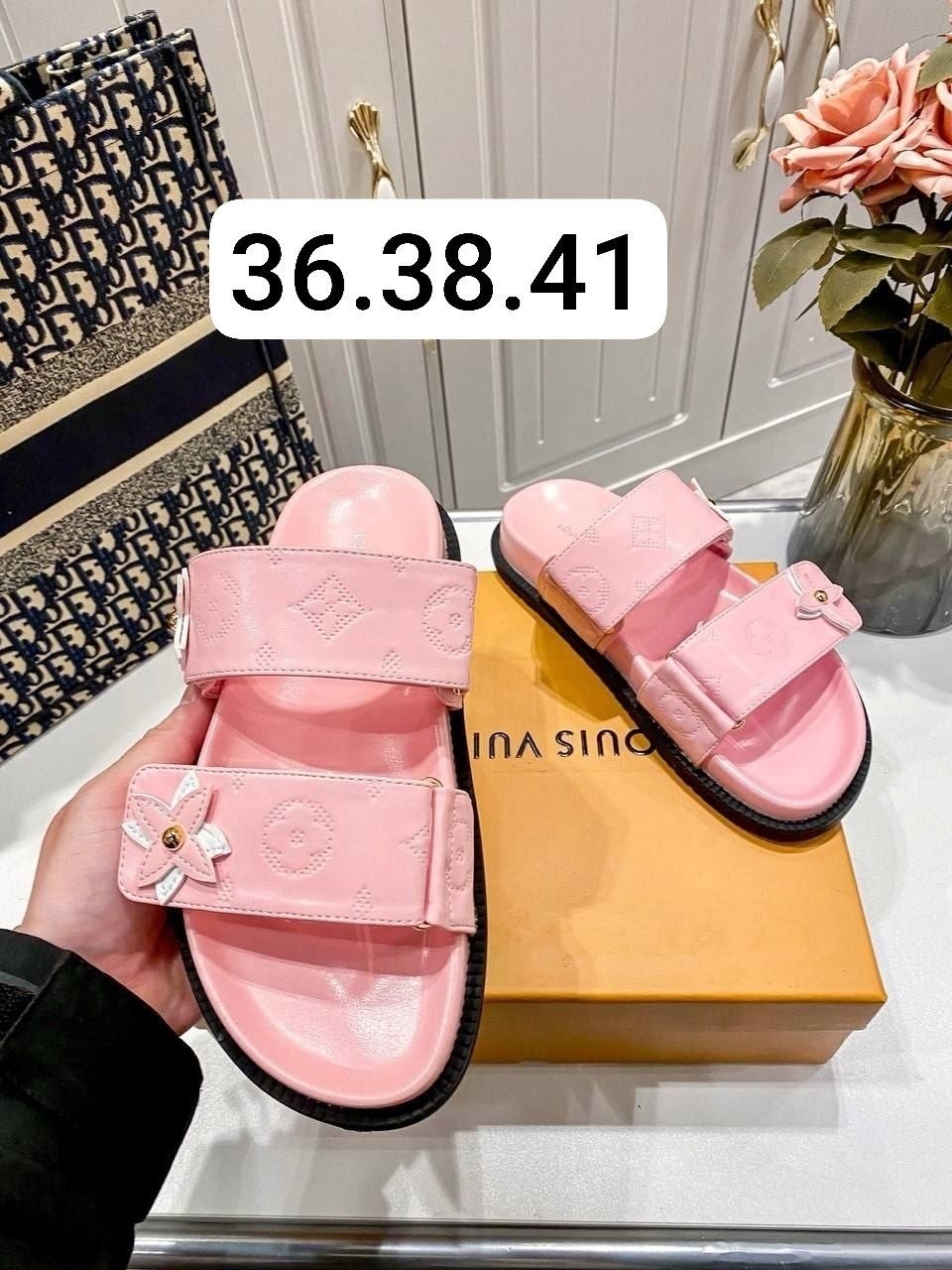 louis vuitton шлепанцы,сандалии louis vuitton,тапочки louis vuitton,новые женские модные тапочки от louis vuitton,женские модные тапочки louis vuitton