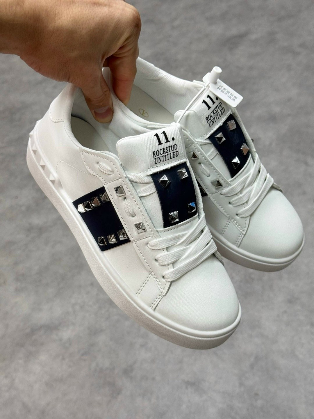 ,valentino garavani rockstud sneaker,valentino rockstud untitled leather sneaker,кеды валентино женские,valentino garavani rockstud sneakers white