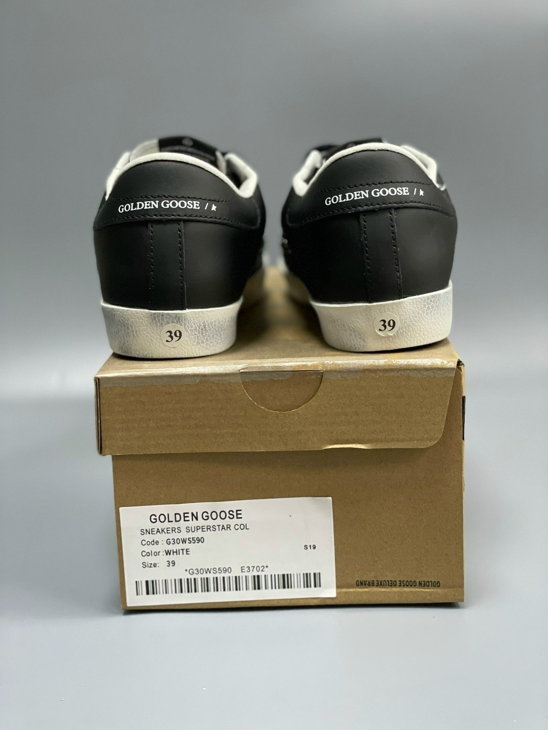 golden goose кеды hi star на платформе черный,черные женские кожаные кроссовки sstar golden goose,кожаные низкие кеды с блестками superstar golden goose,golden goose кеды super star черный,женские низ
