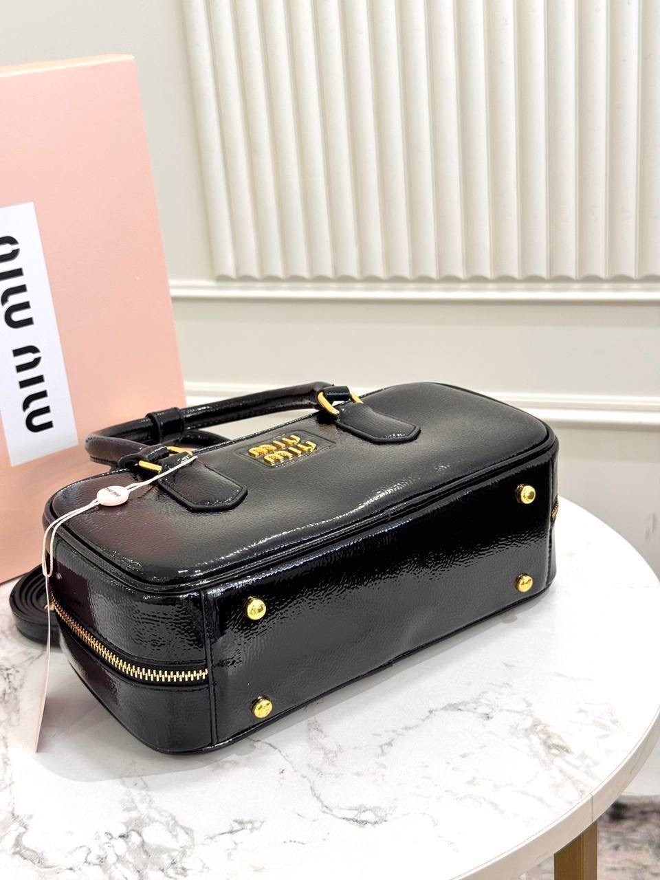 женская сумка miu miu,сумка miu miu люкс качества,сумка miu miu,сумка miu miu на плечо,женская кожаная сумка miu miu arcadie mini темно-коричневая