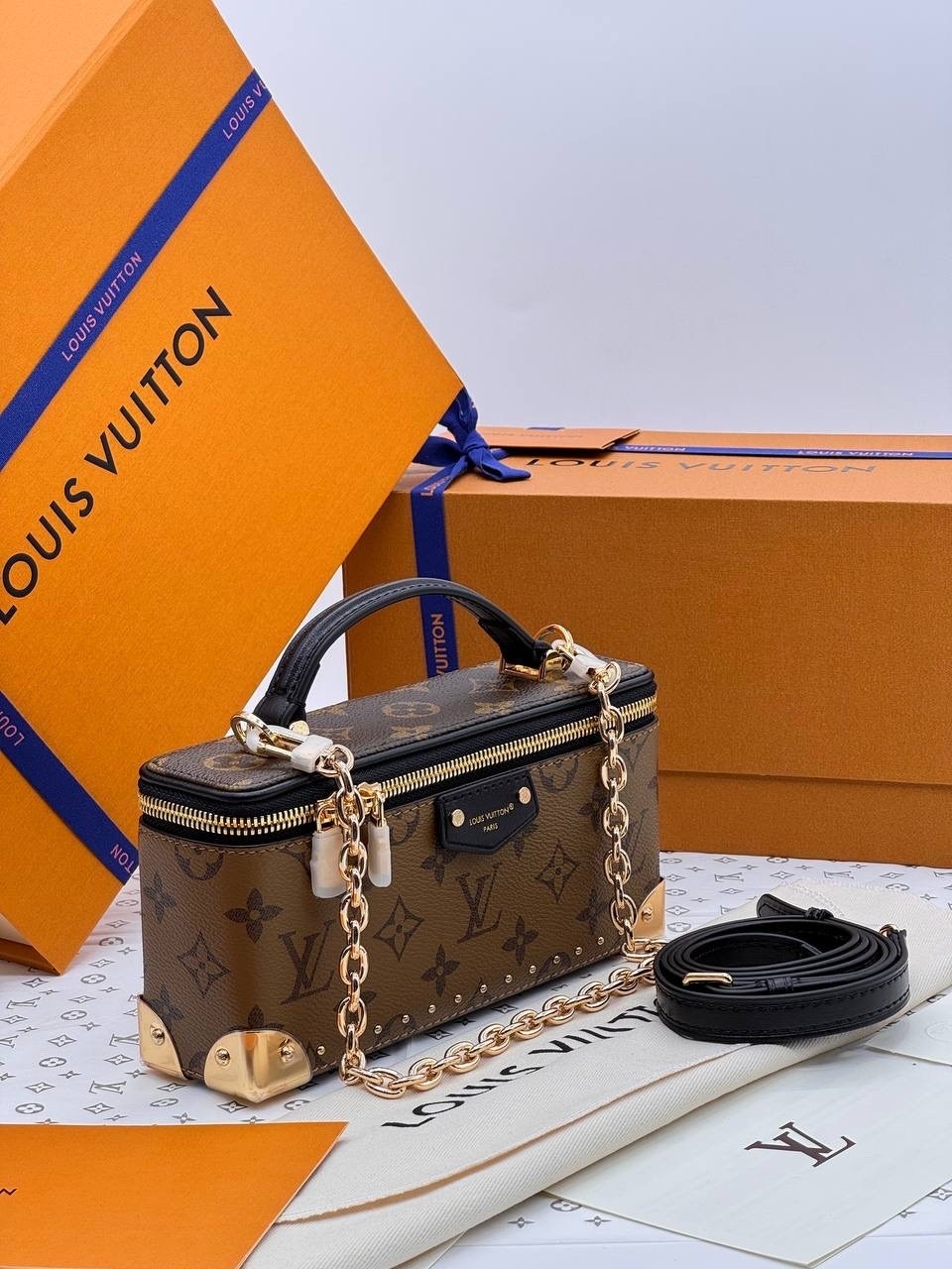 женская сумка louis vuitton,louis vuitton сумка на плечо,сумка louis vuitton,модная женская сумка,сумка женская брендовая
