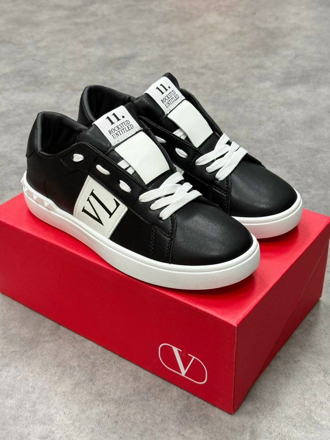 ,кеды valentino,valentino garavani кроссовки,valentino кроссовки,valentino sneakers