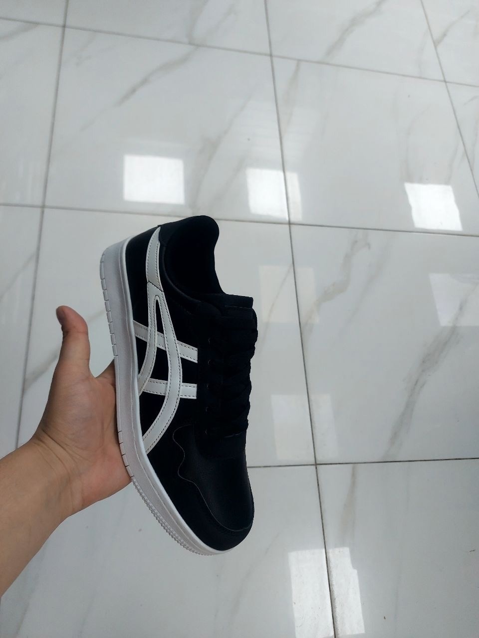 кеды мужские asics classic ct black/white,асикс кеды мужские,асикс онитсука тайгер кроссовки,,асикс кеды