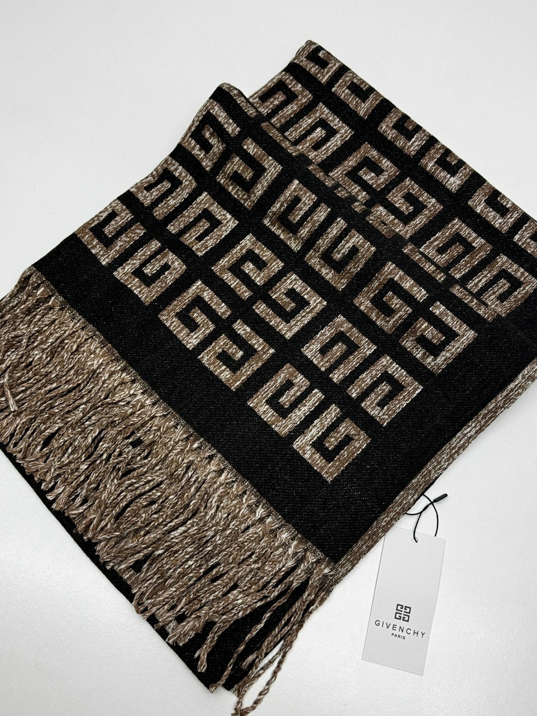 шарф fendi,шарф фенди,палантин fendi,шарфы для женщин,шарф