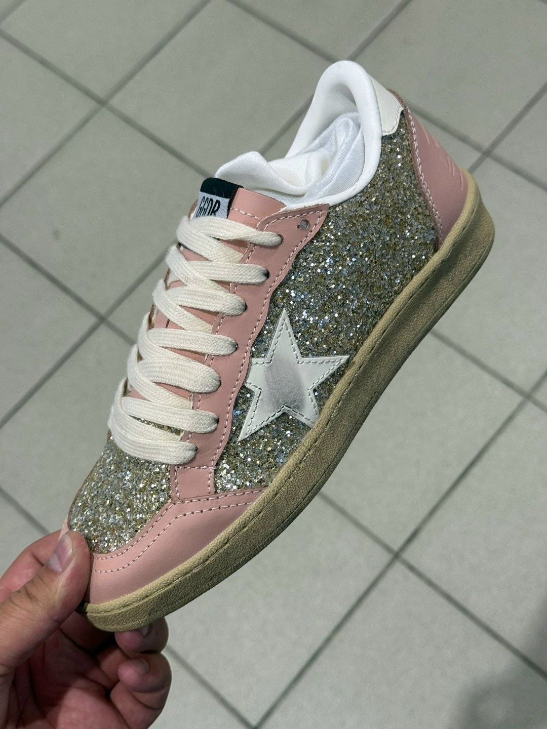 ,golden goose кеды super-star с блестками серебристый,golden goose sneakers superstar silver glitter,голден гус кеды блестящие,golden goose кеды блестящие