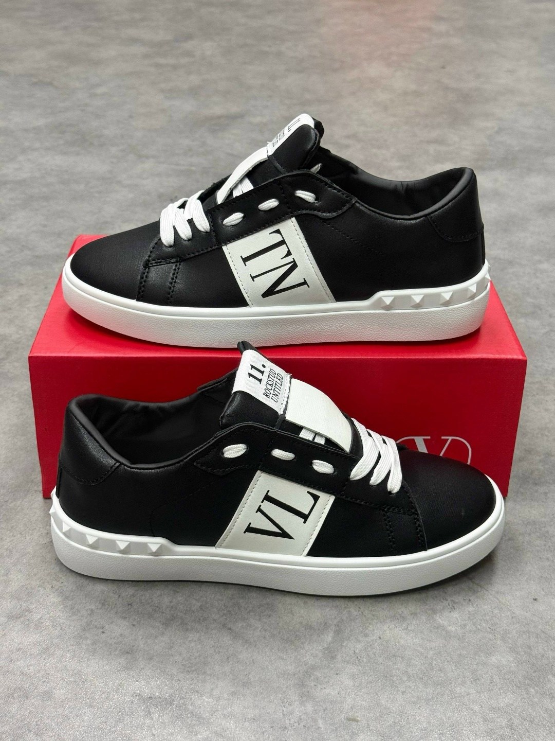 ,кеды valentino,valentino garavani кроссовки,valentino кроссовки,valentino sneakers
