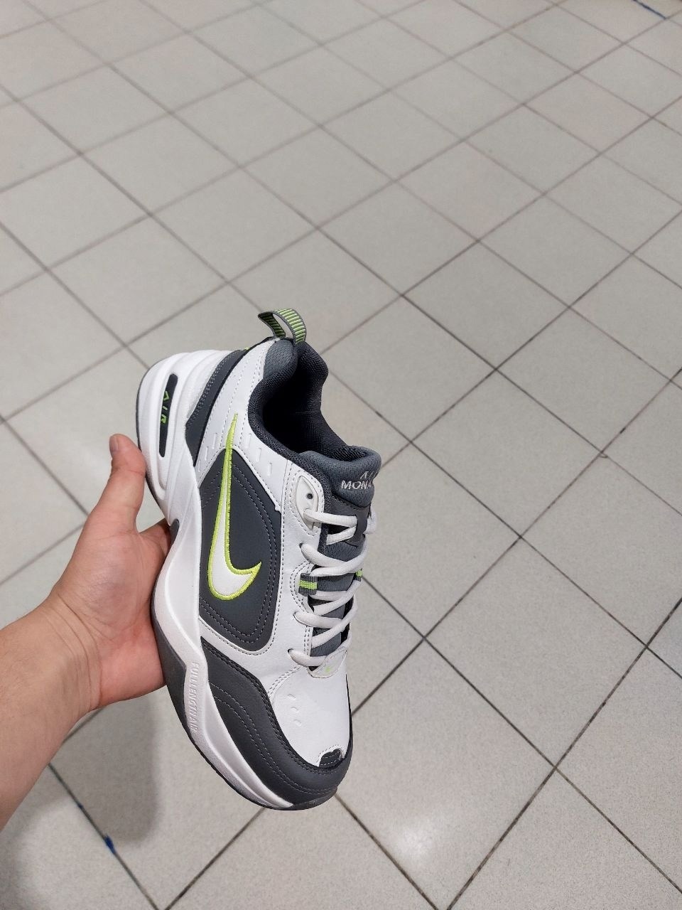 кроссовки nike air monarch iv,мужские кроссовки nike air monarch iv,кроссовки nike air monarch,мужские кроссовки nike air monarch iv white,спортивные кроссовки унисекс nike air monarch iv белые 42 eu